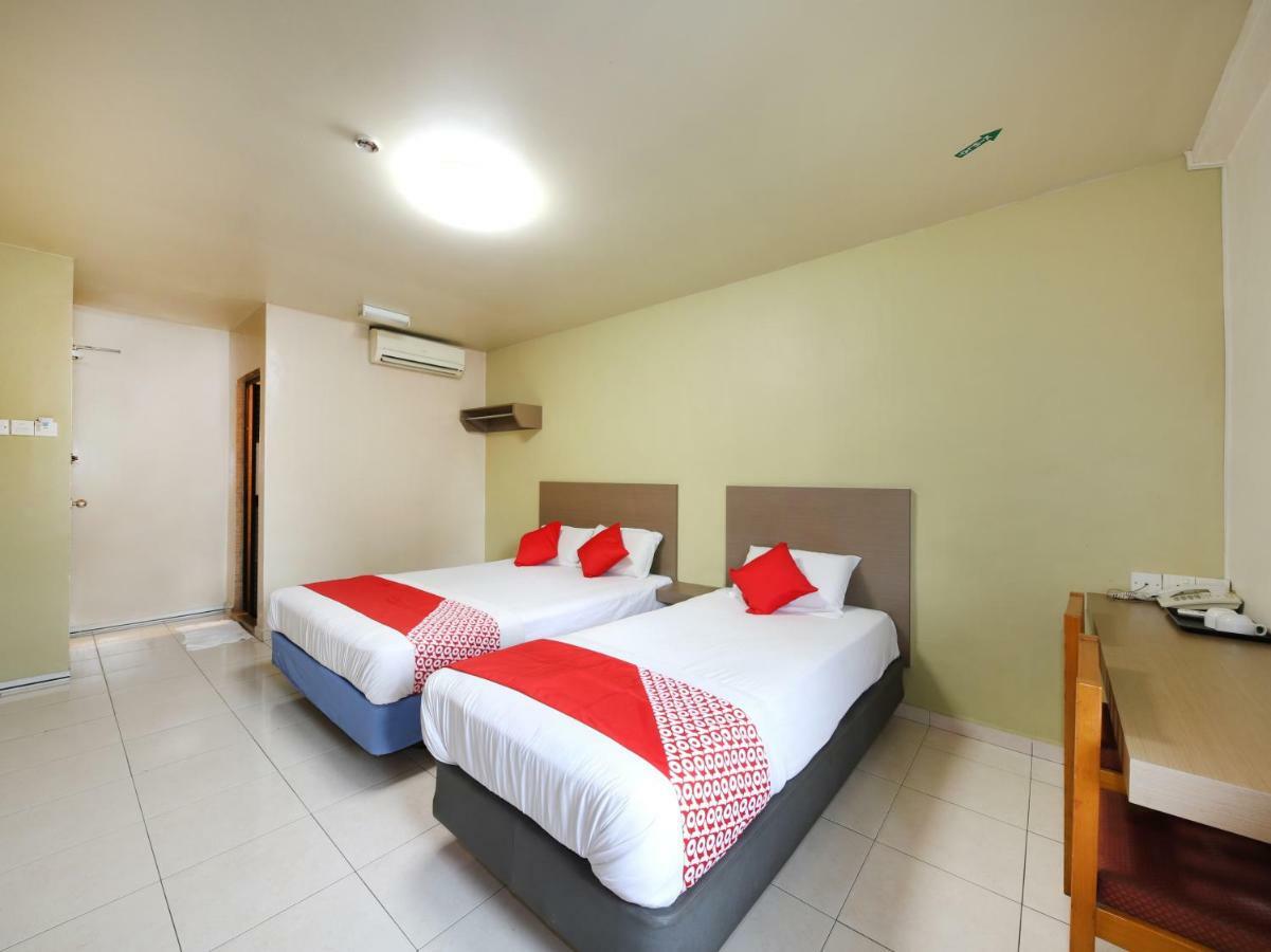 Oyo 434 Marbella Hotel Джохор-Бару Екстер'єр фото